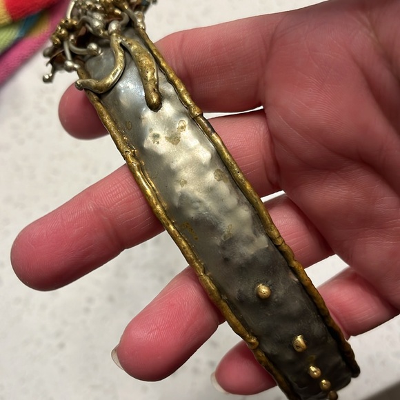 Unique Metallic Headband with Floral Accents - Picture 7 of 9